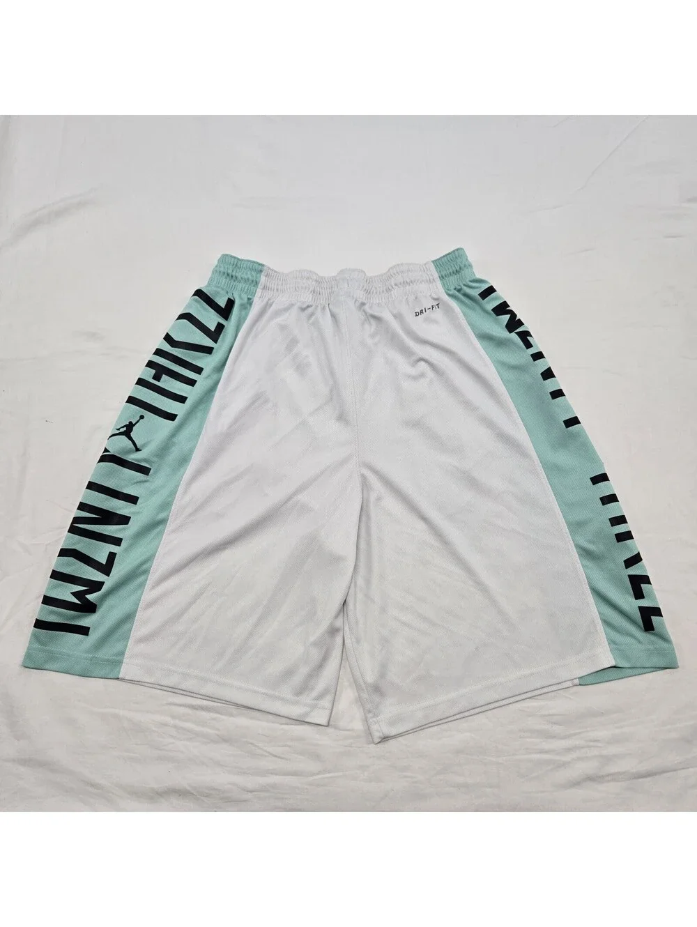 Sz XL Air Jordan Retro 11 XI Dri Fit White Emerald Basketball Shorts A08950-101